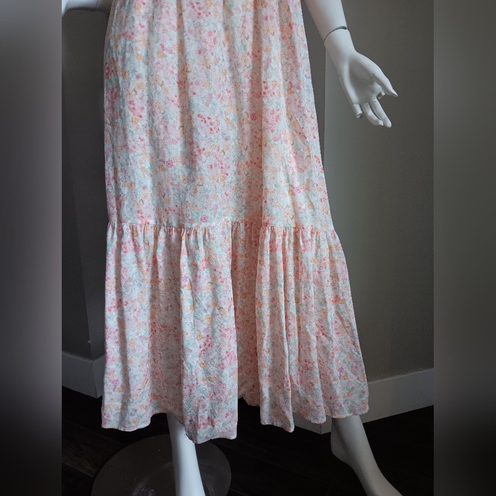 Floral Ruffle Maxi Dress - Picture 5 of 9